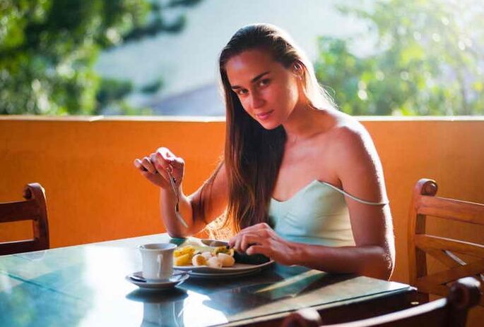Forzar el papel en la pérdida de peso tiene nutrición